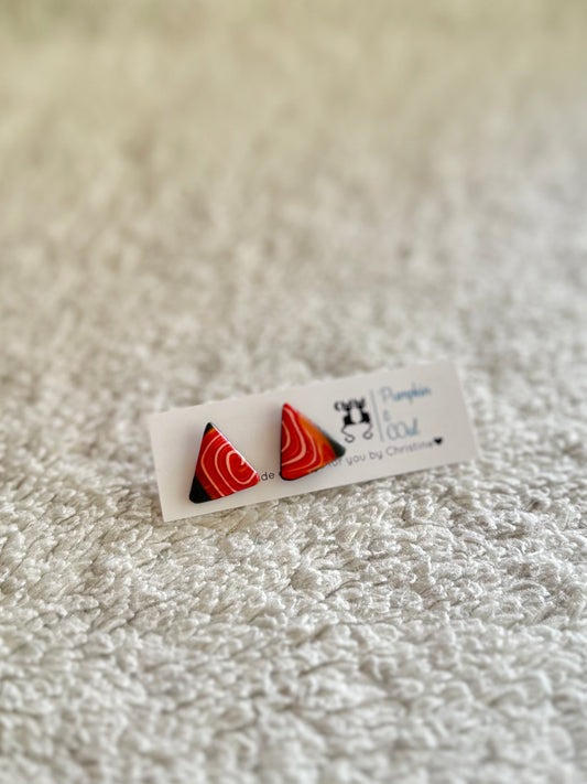 Optical Illusion Medium Triangle stud